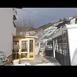 къща томови,стаи за гости Gasthof Dewin