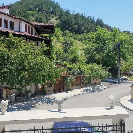 Gasthuis къща томови,стаи за гости Devin