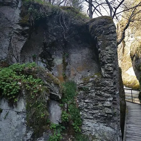 къща томови,стаи за гости Vendégház Devin