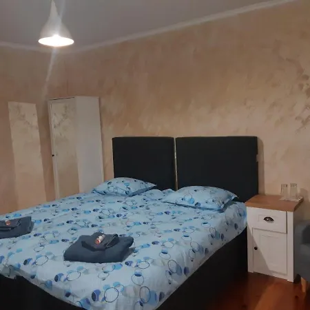 къща томови,стаи за гости 4*