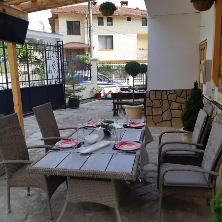 къща томови,стаи за гости Vendégház 4*