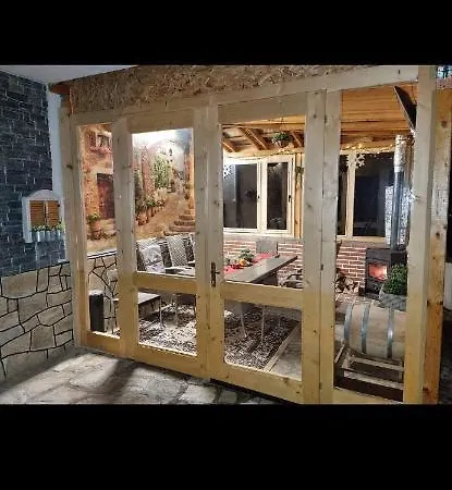 къща томови,стаи за гости Gasthuis Devin