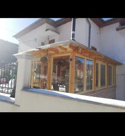 къща томови,стаи за гости Devin