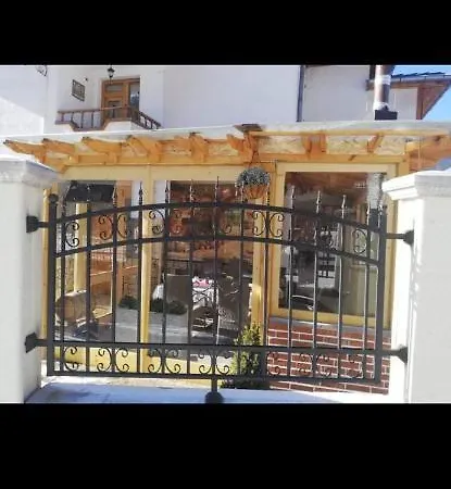 къща томови,стаи за гости Devin