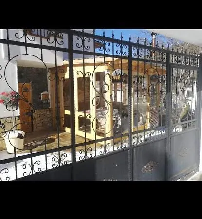 къща томови,стаи за гости Vendégház 4*