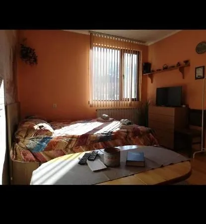 къща томови,стаи за гости 4*