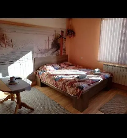 Gasthuis къща томови,стаи за гости