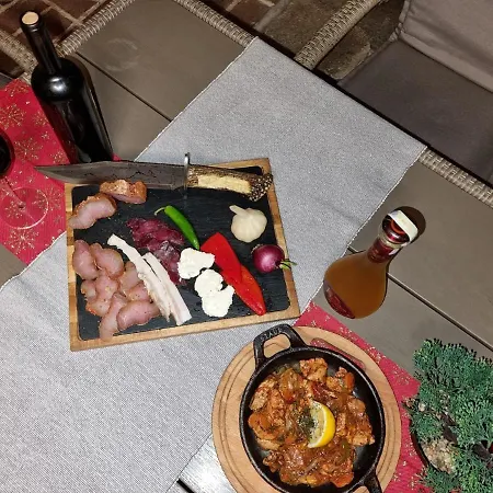 къща томови,стаи за гости Gasthuis Devin