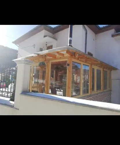 къща томови,стаи за гости Devin