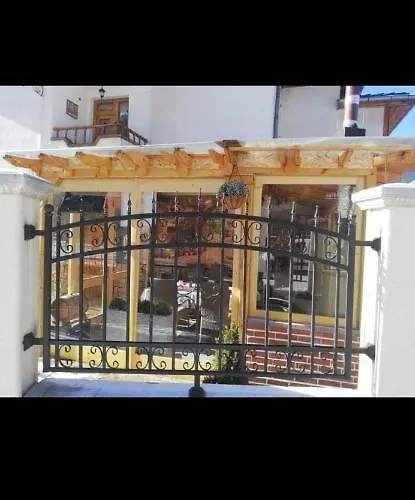 къща томови,стаи за гости Devin